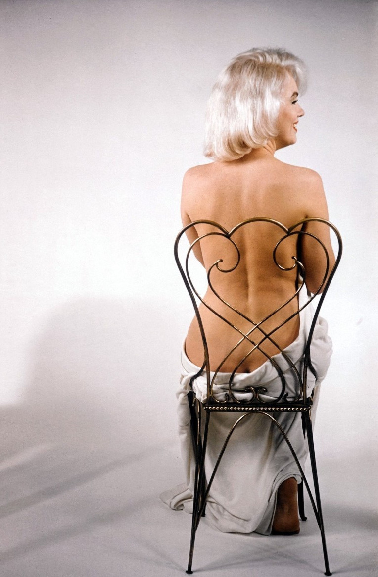 Marilyn Monroe Posing Naked Back  nude photo