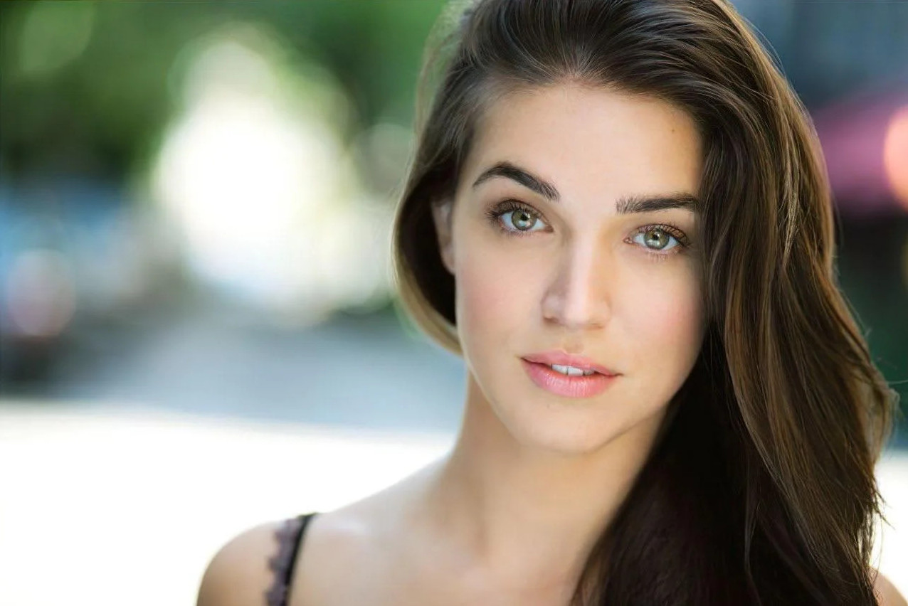 Marissa Neitling  nude photo