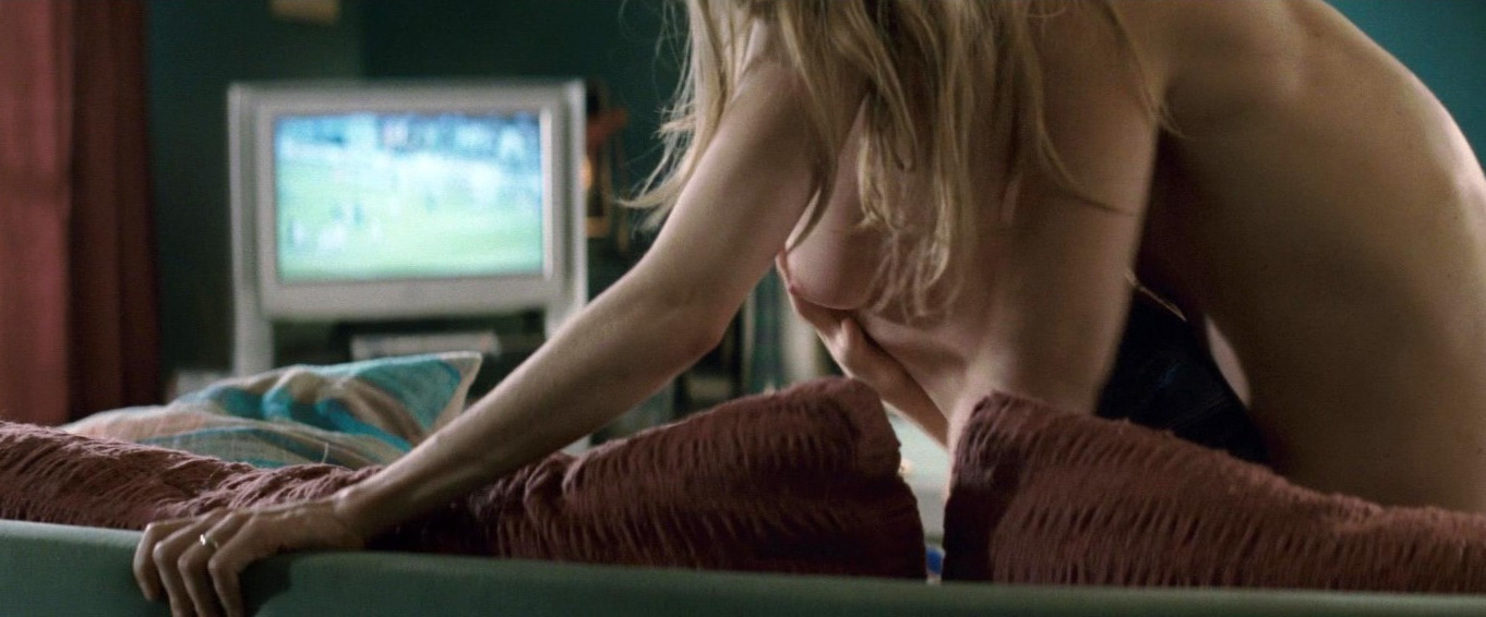 Michelle Williams Sex Scene Hot Breasts  nude photo