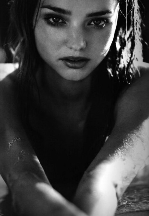 Miranda Kerr  nude photo