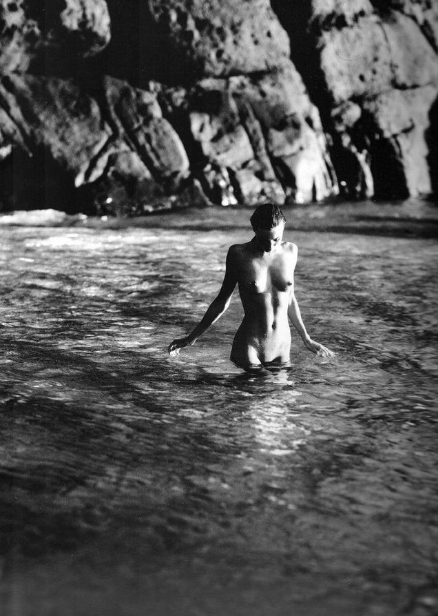 Miranda Kerr Completely Naked In The Water  nude photo