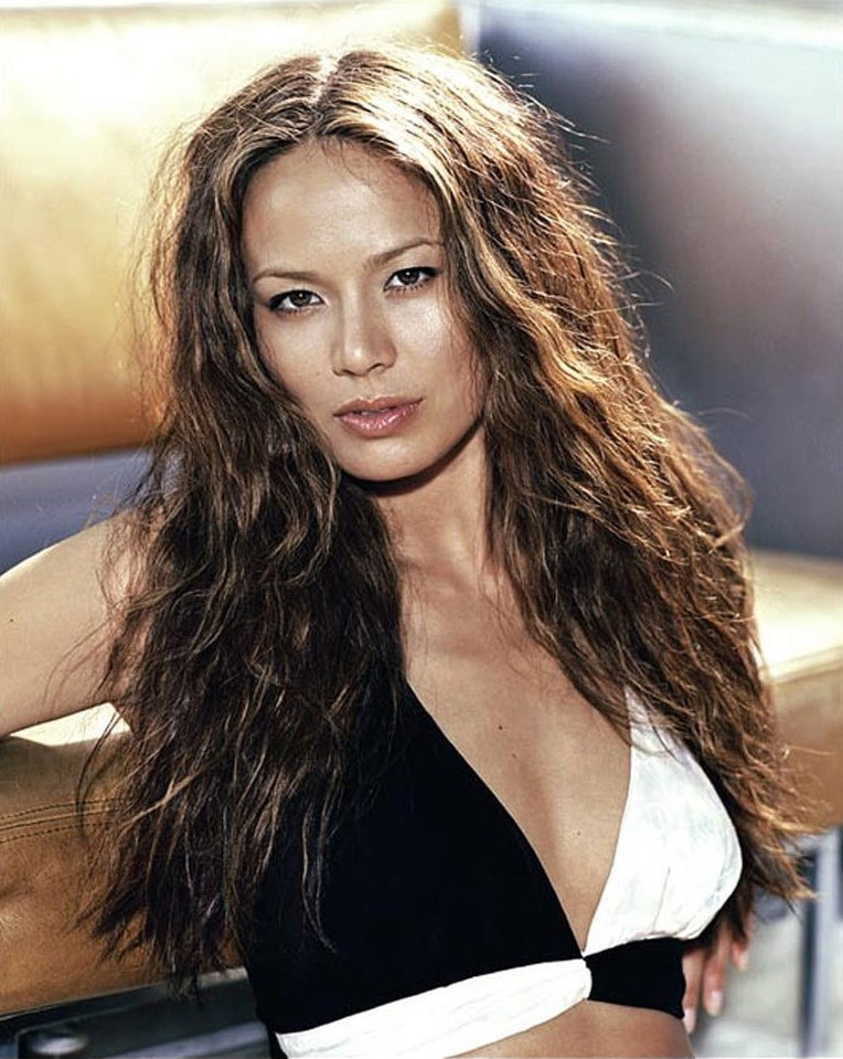 Moon Bloodgood  nude photo