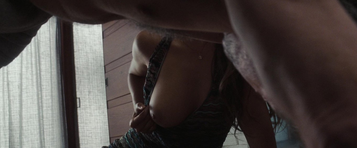 Moon Bloodgood Nude Tits  nude photo