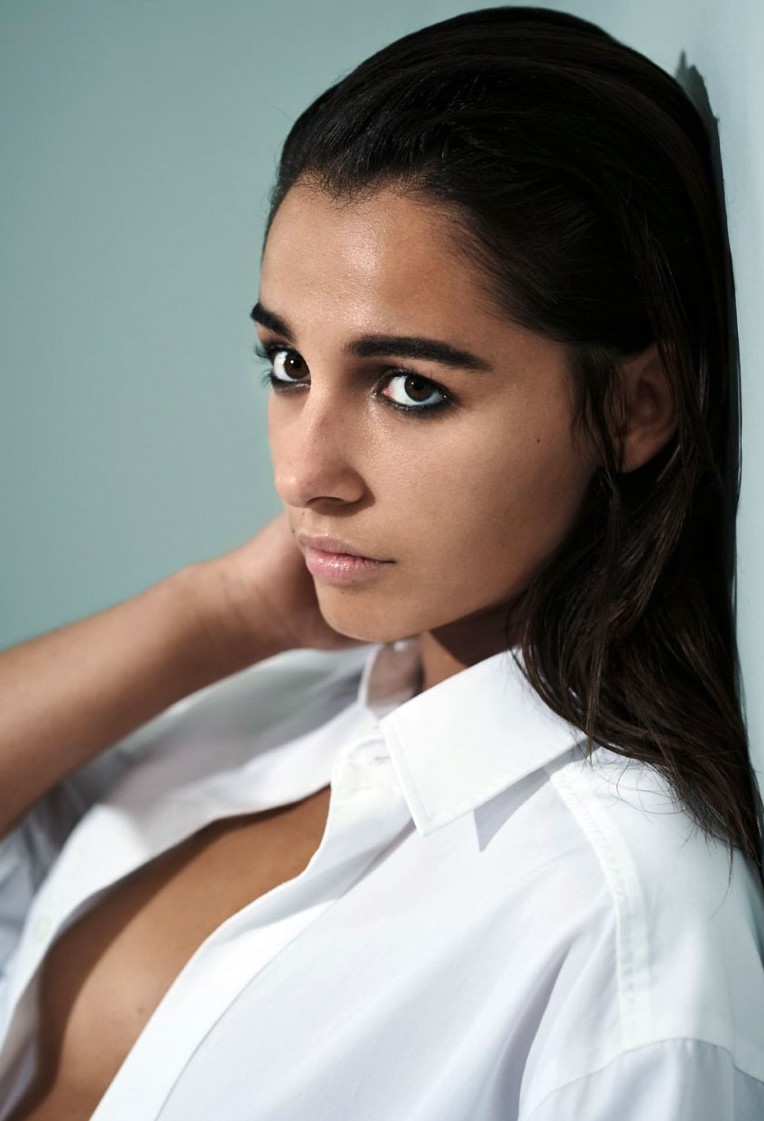 Naomi Scott Nude Topless Sexy Vogue Hot Tits Pussy Ass Porn  nude photo