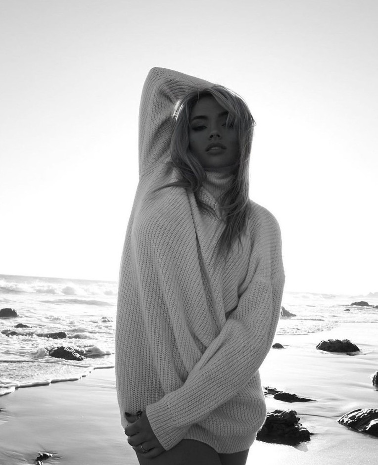 Natalie Alyn Lind  nude photo