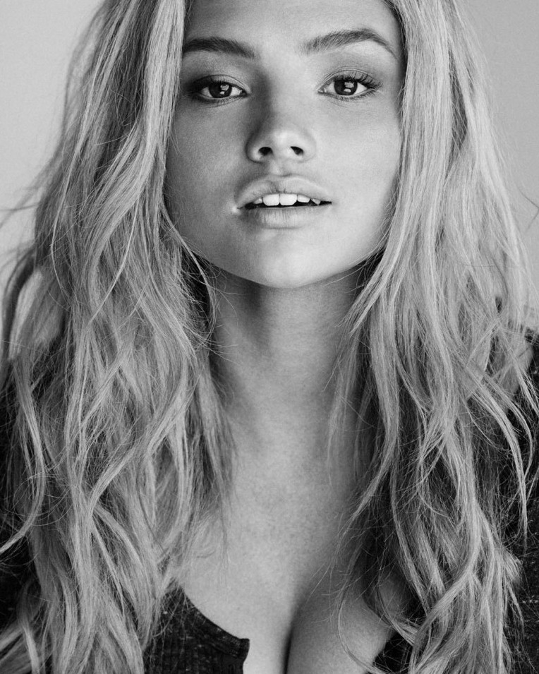 Natalie Alyn Lind Adorable  nude photo