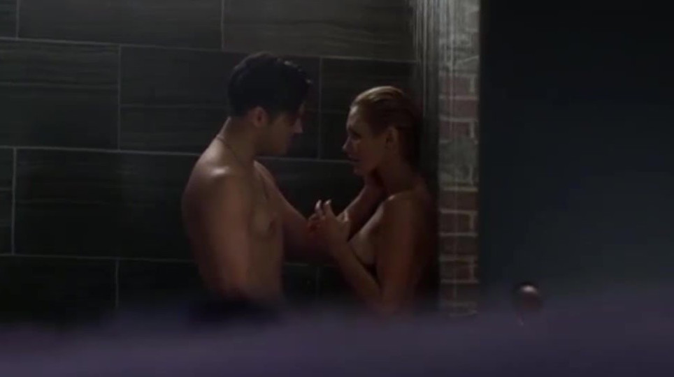 Nicky Whelan  nude photo