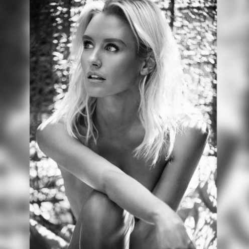 Nicky Whelan  nude photo