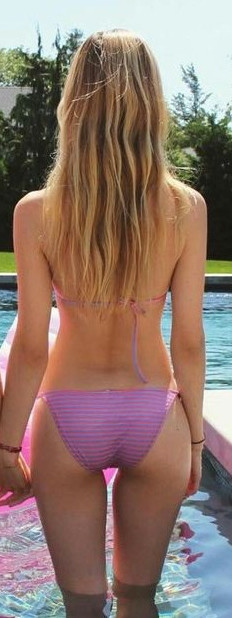 Nicola Peltz Ass Bikini  nude photo