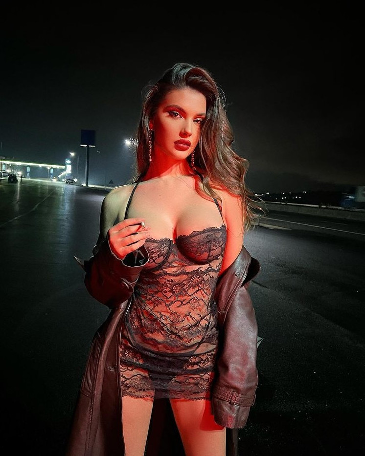 Oriola Marashi  nude photo