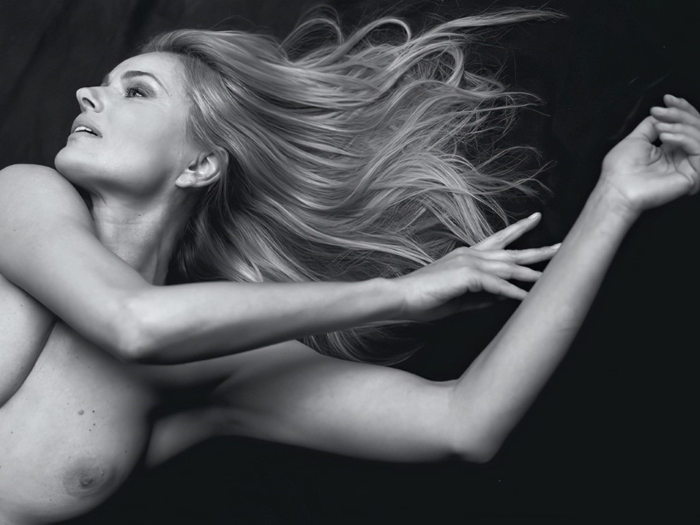 Paulina Porizkova Naked Photo  nude photo