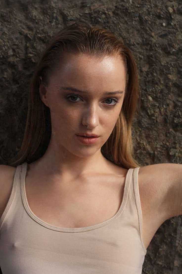 Phoebe Dynevor Braless Nipples  nude photo