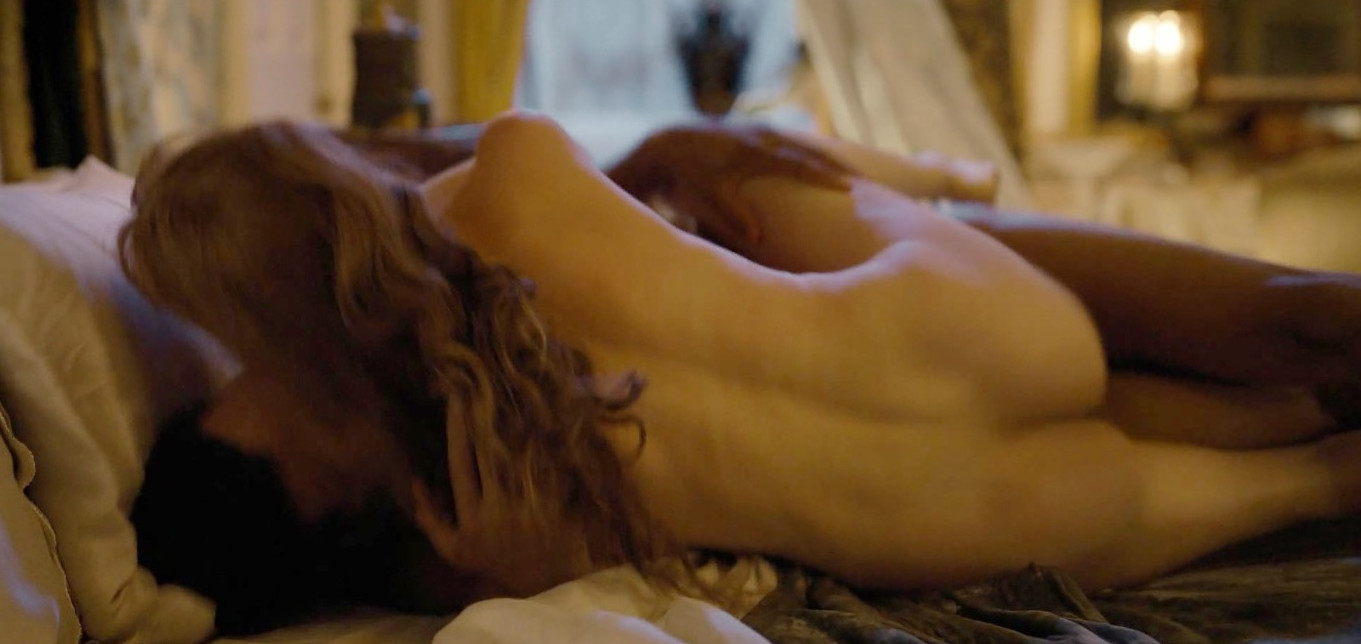 Phoebe Dynevor Nude Ass Sex Scene  nude photo