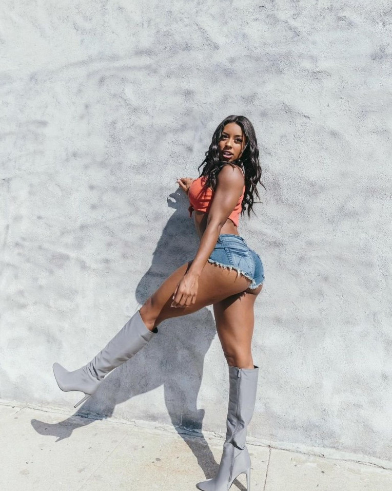 Qimmah Russo  nude photo