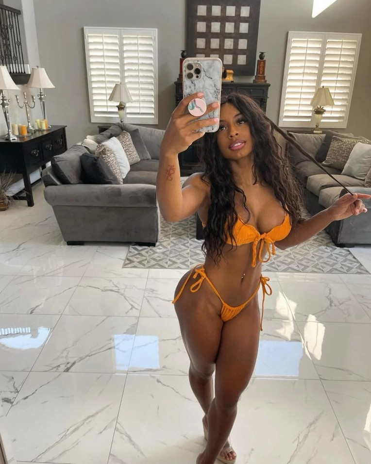 Qimmah Russo  nude photo