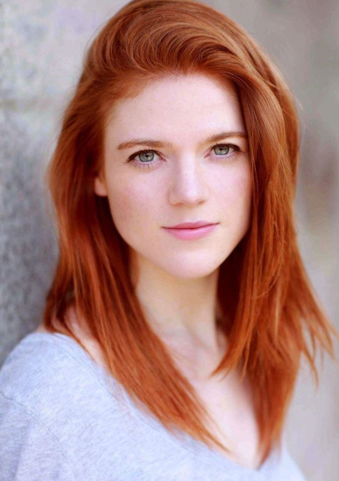 Rose Leslie Actress  nude photo