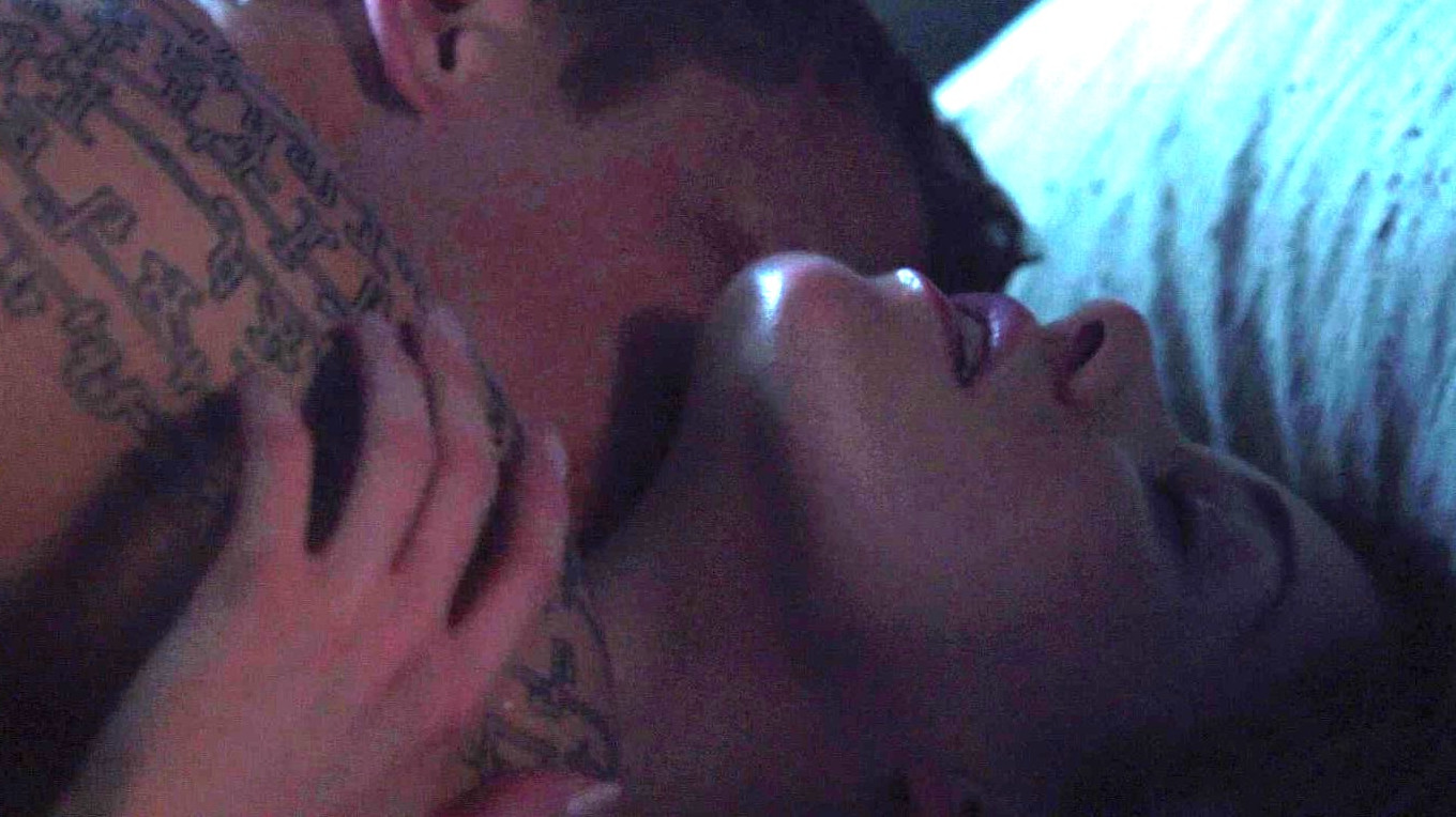 Roxanne McKee Hot Scene  nude photo