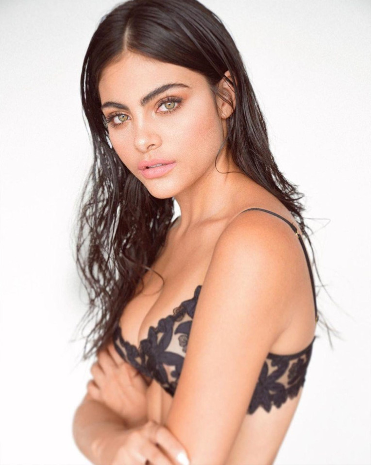 Sara Orrego  nude photo