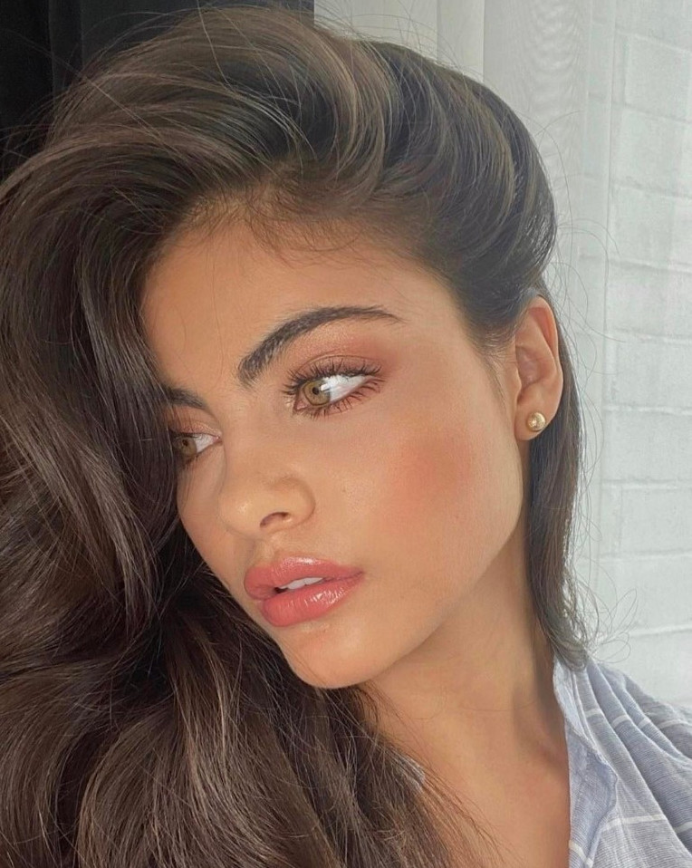 Sara Orrego  nude photo