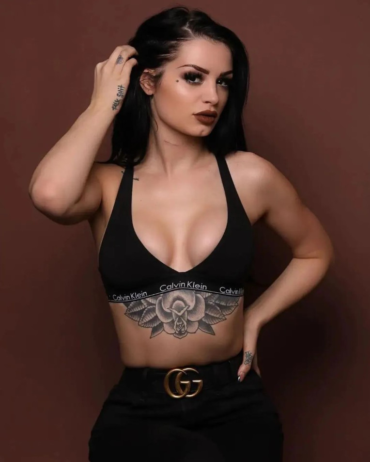 Saraya  nude photo
