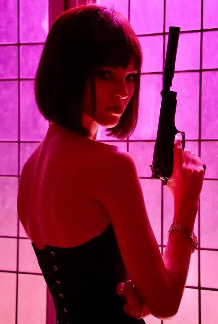 Sasha Luss  nude photo