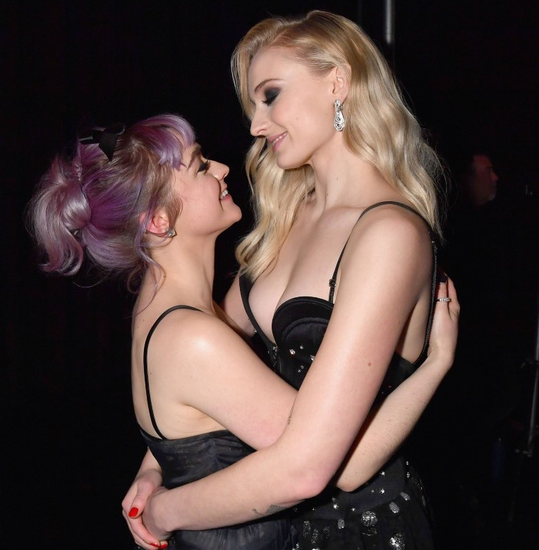 Sophie Turner  nude photo