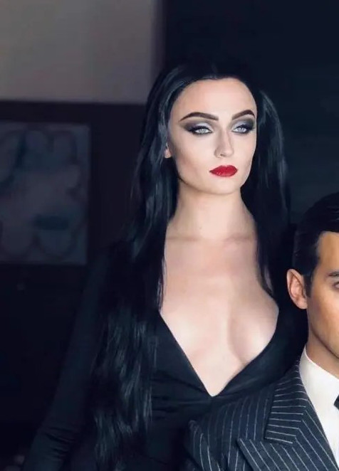 Sophie Turner As Morticia Addams  nude photo
