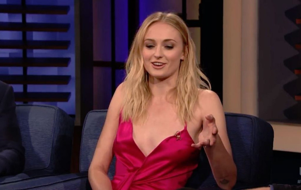 Sophie Turner Braless In Tv Show  nude photo