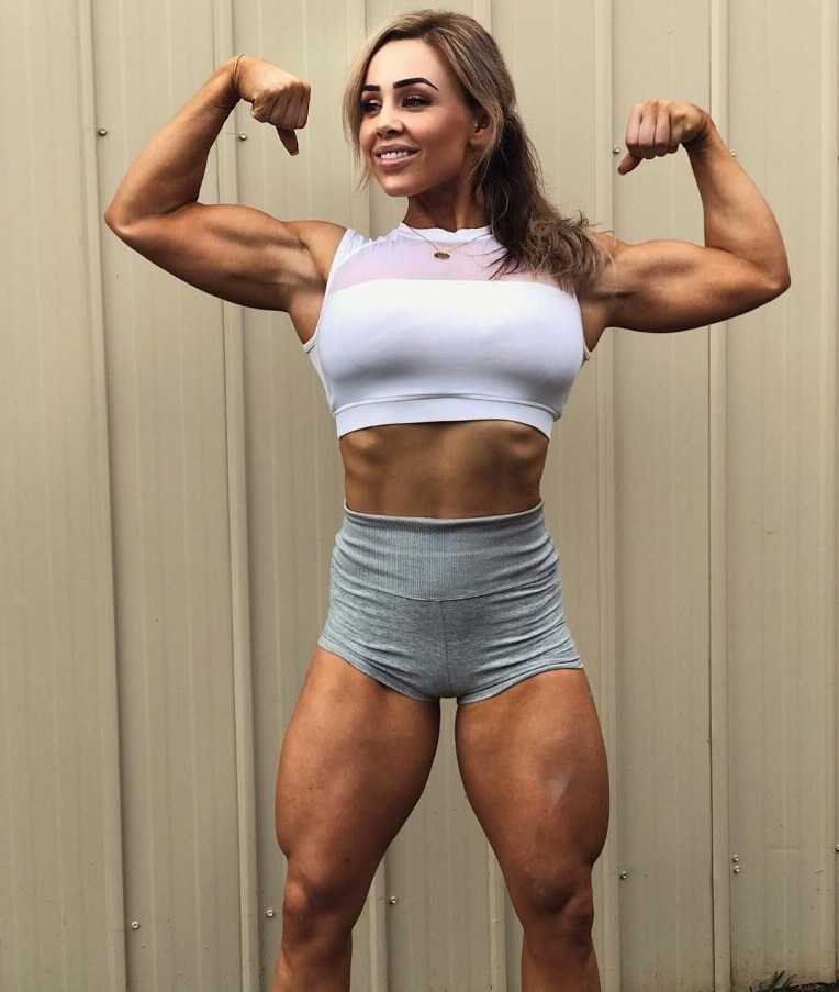 Stephanie Sanzo  nude photo