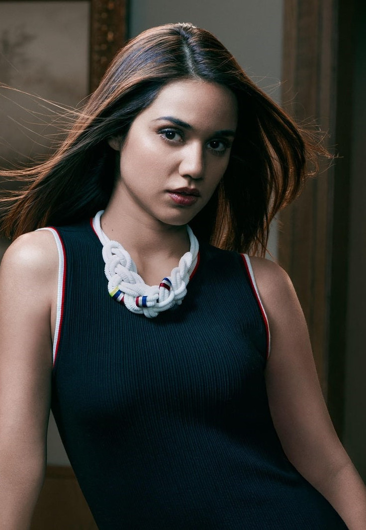 Summer Bishil  nude photo