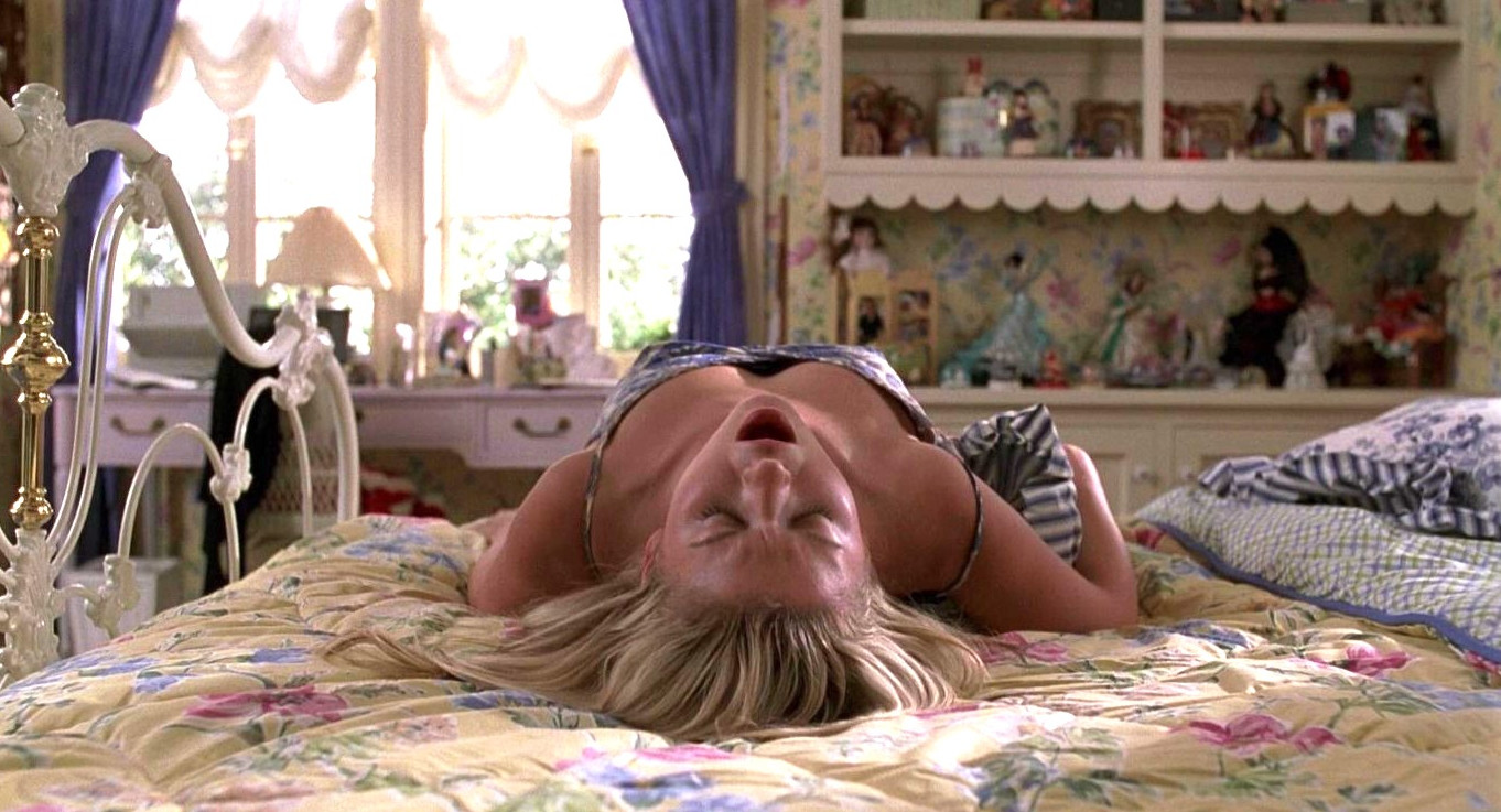 Tara Reid Hot Scene In Movie Sexy Actress  nude photo