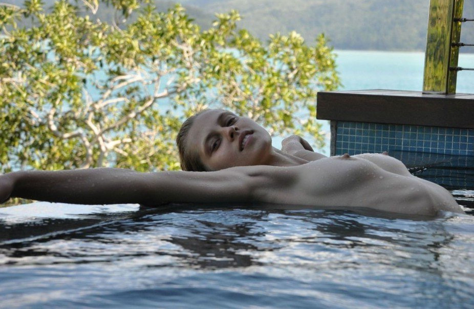Teresa Palmer Nude Sexy Naked White Boobs Nipples Images  nude photo