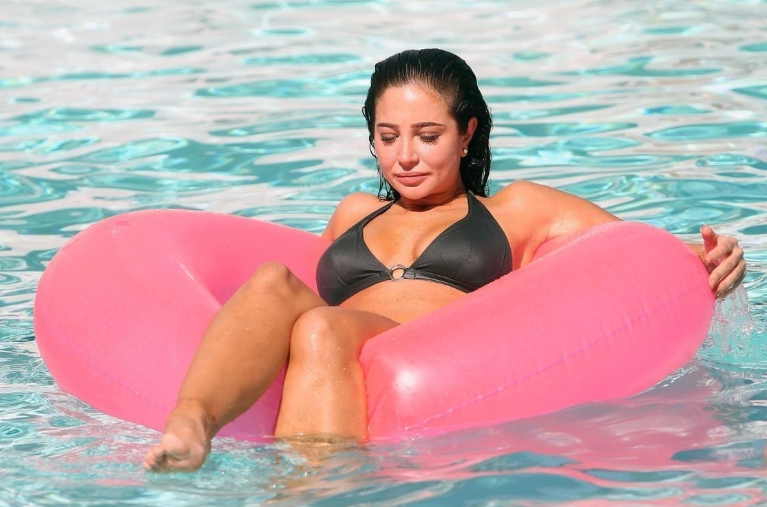 Tulisa Contostavlos nude photo