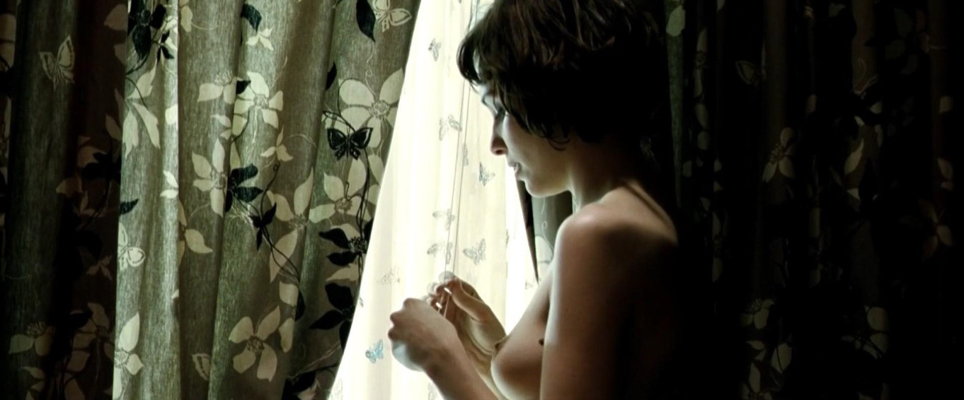 Tuppence Middleton nude photo