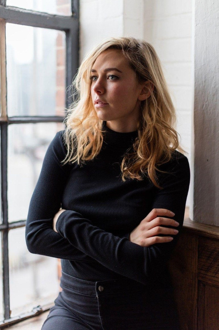 Vanessa Kirby  nude photo