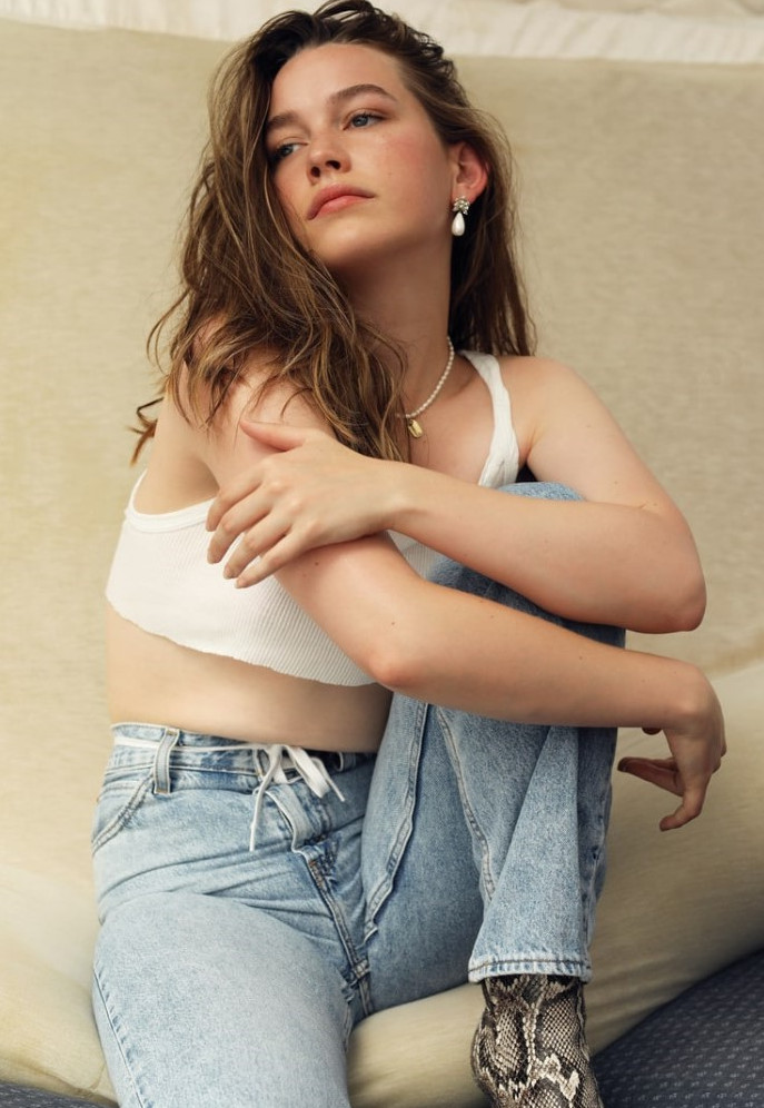 Victoria Pedretti Beautiful Actress  nude photo