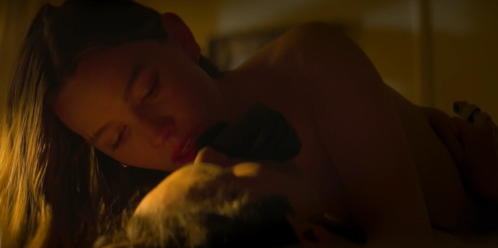 Victoria Pedretti Sexy Actress Hot Scene  nude photo