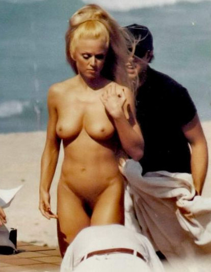 Young Madonna Topless  nude photo