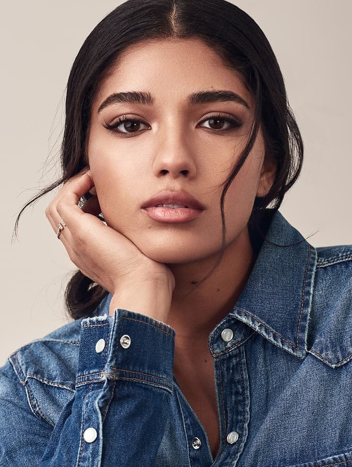 Yovanna Ventura  nude photo