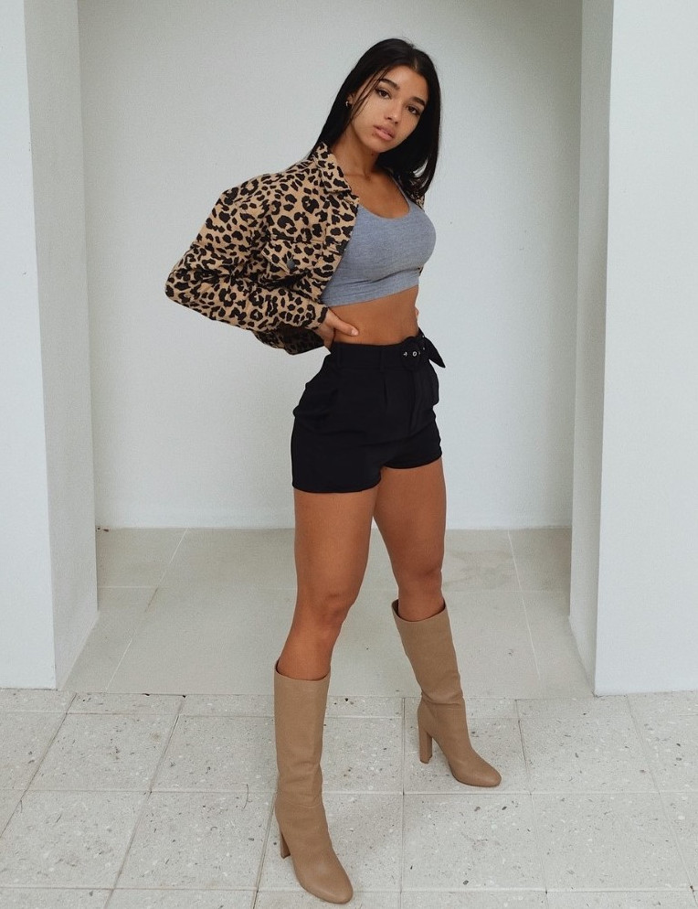 Yovanna Ventura  nude photo