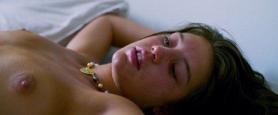 Adèle Exarchopoulos  nude photo