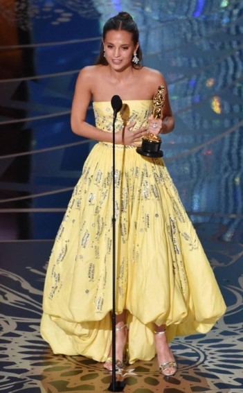 Alicia Vikander Academy Awards  nude photo