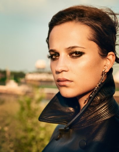 Alicia Vikander Glare  nude photo