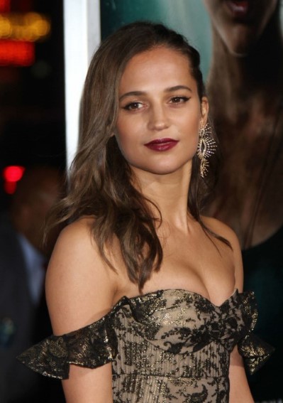 Alicia Vikander Tomb Raider Premiere  nude photo