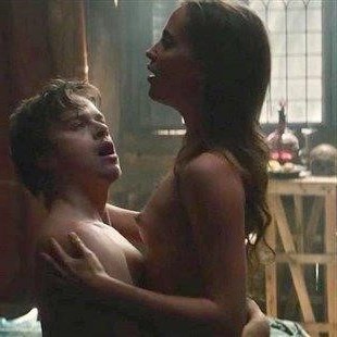 Alicia Vikander (Tulip Fever)  nude photo