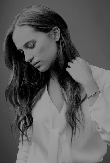 Alicia Vikander  nude photo