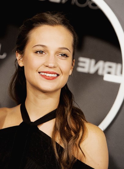Alicia Vikander  nude photo