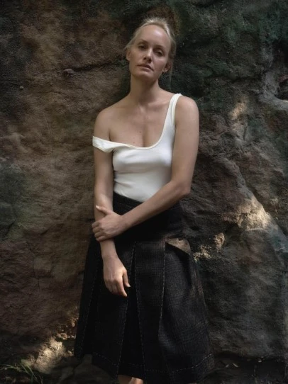 Amber Valletta (9)  nude photo