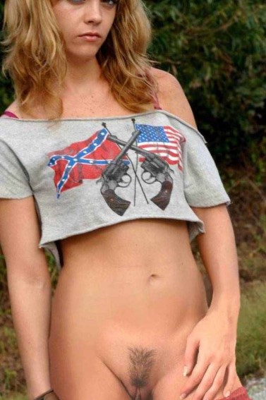 Black Christina Moan Ricci Photos  nude photo