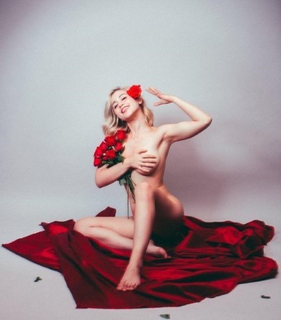 Caylee Cowan  nude photo